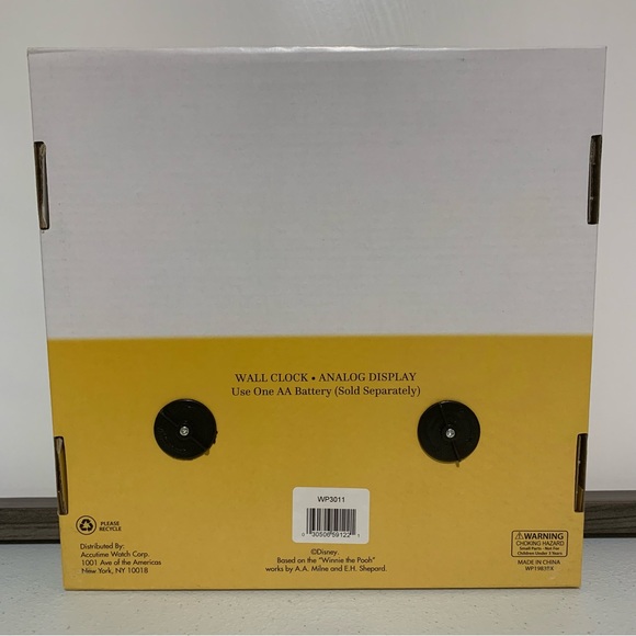 Disney Winnie The Pooh Analog Wall Clock-NIB - Picture 2 of 5